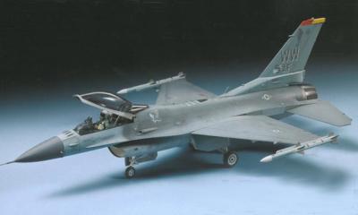 1/72 maquette LOOKHEED F16CJ BLOCK 50- tamiya - TAM60786