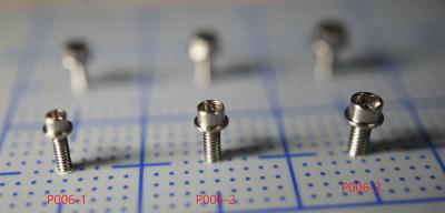 ISAMP006-3 VIS À BRIDE À TÊTE HEXAGONALE 1.4 X 4MM